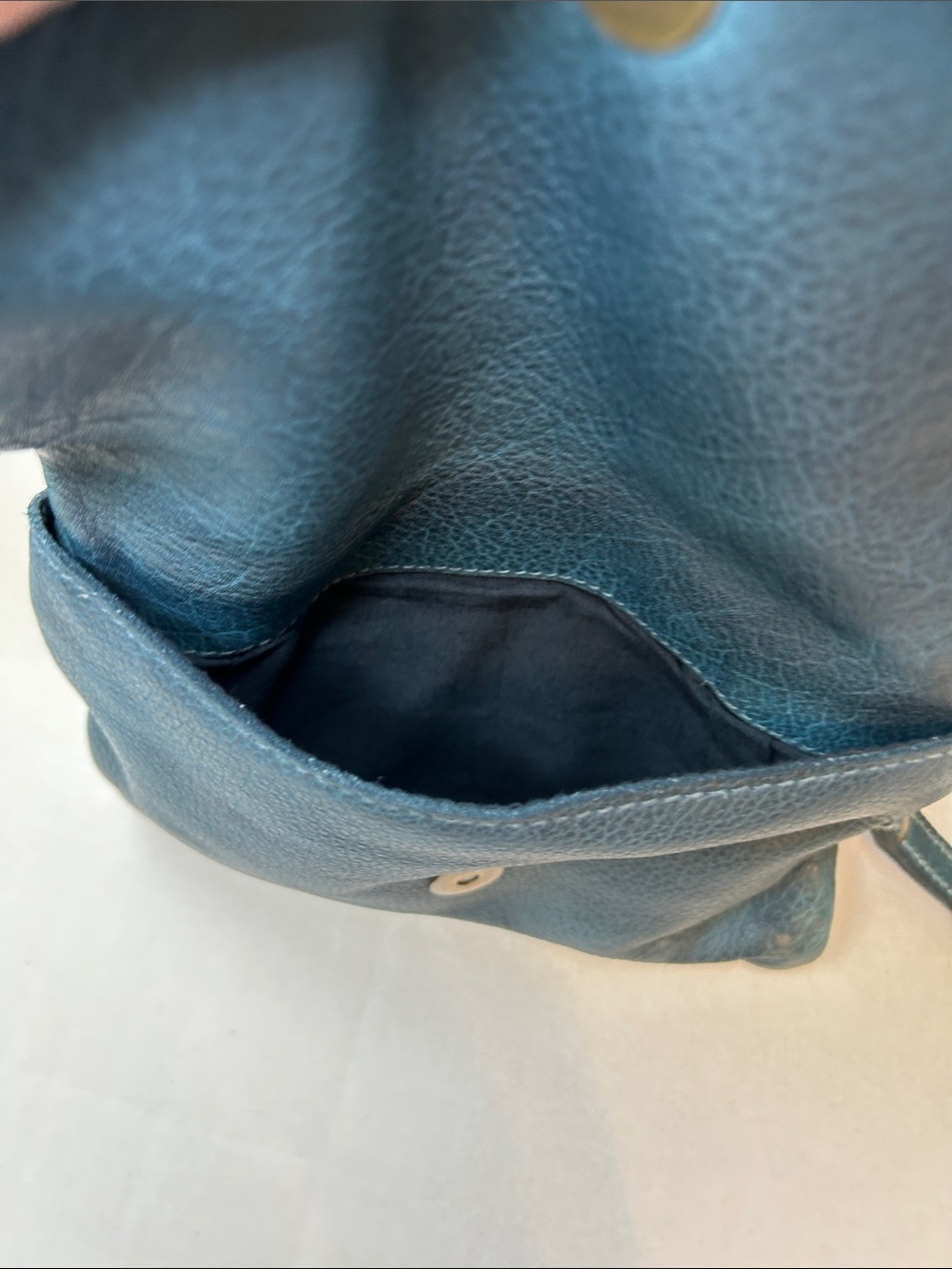 AMSTERDAM HERITAGE LEATHER CROSSBODY TEAL GREEN STRUCTURAL FOLD OVER PURSE - Picture 5 of 10